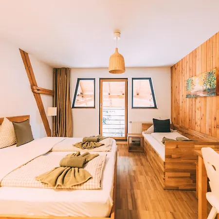 Alloggio per agriturismo Budgetzimmer Erlebnishof Gut Huegle *